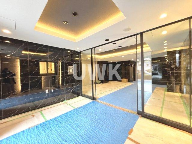 名古屋市中区新栄２丁目の賃貸マンションのエントランス