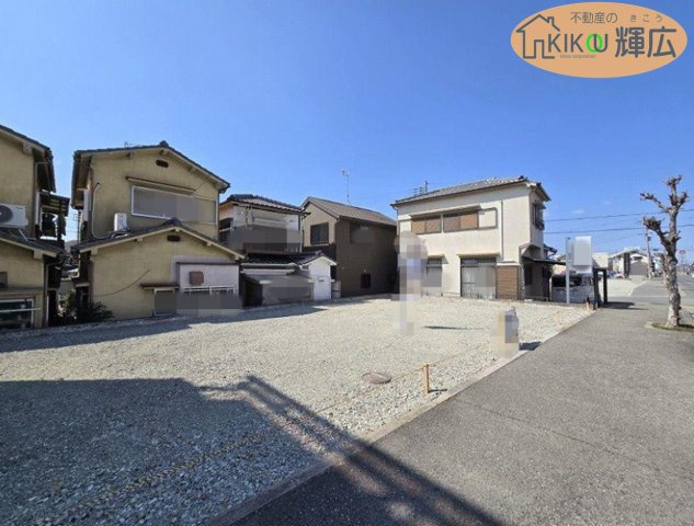 加古川市平岡町一色　土地の前面道路含む現地写真