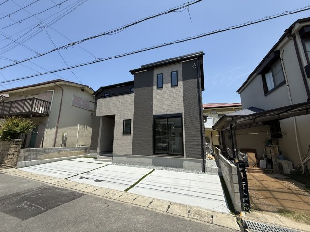神戸市西区枝吉１丁目新築戸建A号棟の前面道路含む現地写真