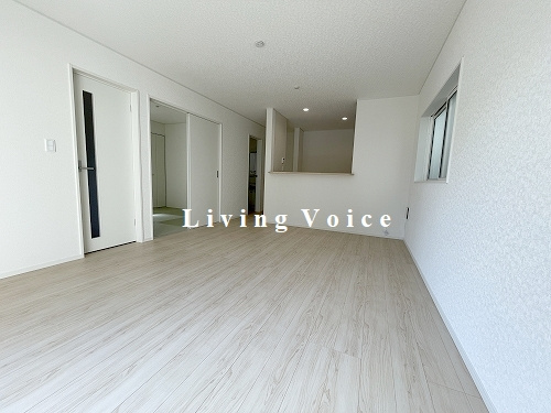 【仲介手数料０円】海老名市今里第8　新築一戸建て　全3棟の居間・リビング|海老名市今里第8　新築一戸建て　全3棟