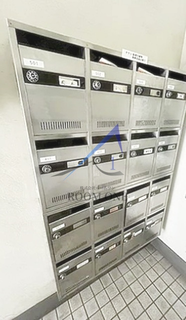 マンションオリエンタルのその他共用部分|集合ポストです。