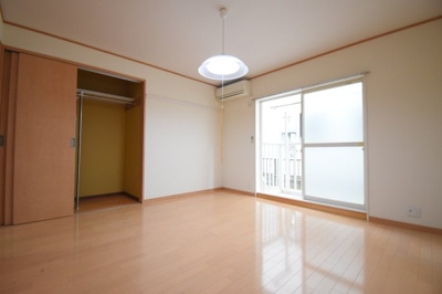 【居間・リビング】 | シャトルハウスⅡ