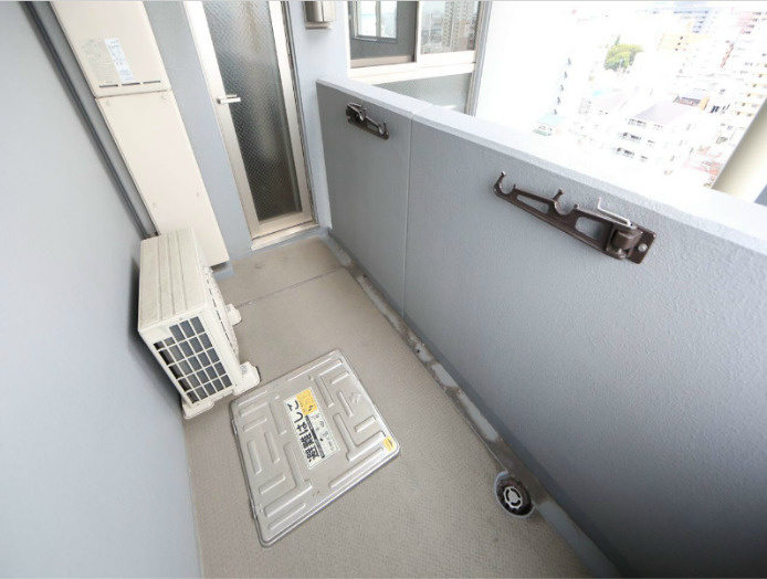 名古屋市中区伊勢山１丁目の賃貸マンションのバルコニー