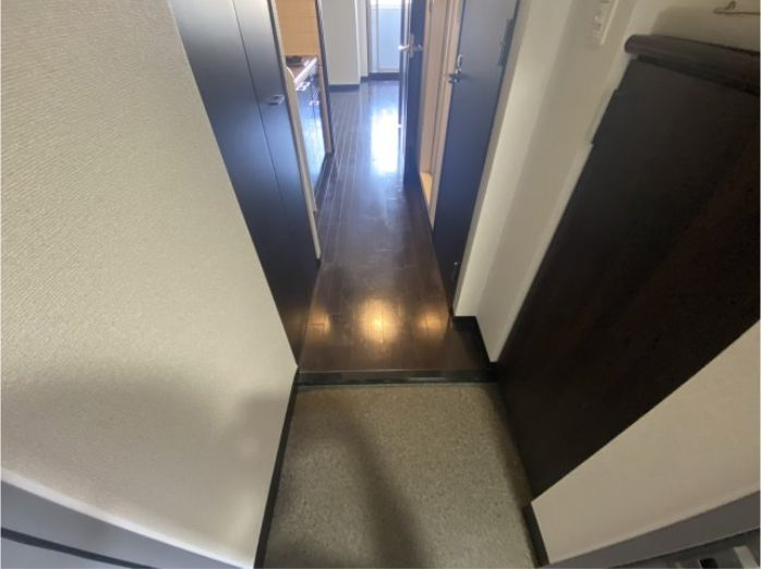 名古屋市中区伊勢山１丁目の賃貸マンションの玄関
