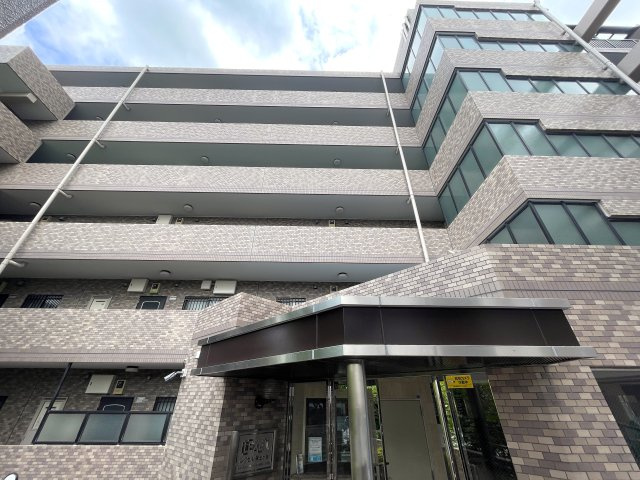 さぁ、来た！最上階×角部屋で眺望も最高なこの一室！駅までほぼ平坦でMEGAドンキが常連になる！『レクセル保土ヶ谷』リノベーションの外観|外観です
