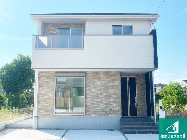 加古川市尾上町　第12期　新築一戸建てのトイレ|シンプルなトイレは落ち着く空間！お手入れも簡単です！