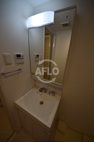 S-RESIDENCE阿波座WESTの独立洗面台|S-RESIDENCE阿波座WEST　独立洗面化粧台