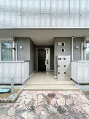【エントランス】 | ルシエール氷川