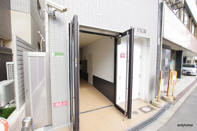 サンガ梅田　仲介手数料無料のエントランス