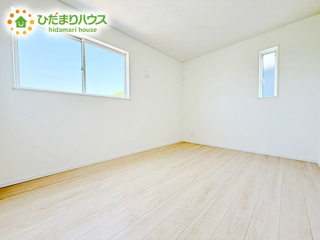 【洋室】 | 東海村亀下第1　新築戸建　1号棟 | 木の温もりがやさしいフローリング