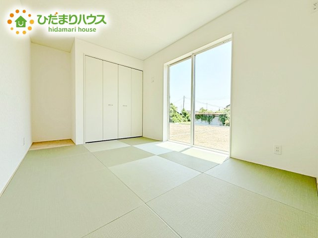 【和室】 | 東海村亀下第1　新築戸建　1号棟 | リビングには和室が隣接し、お子様の遊び場や家事スペースにも大活躍です☆