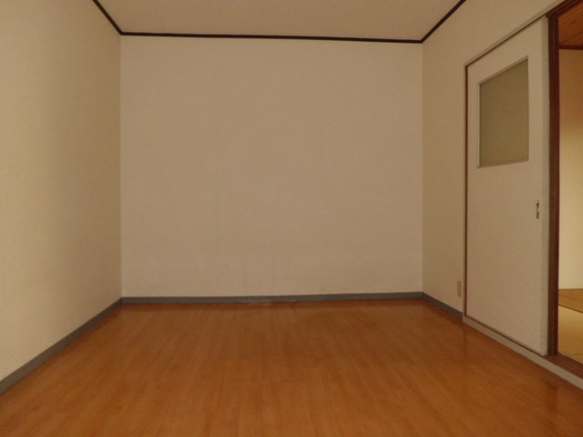 ハイム屋敷本の居間・リビング