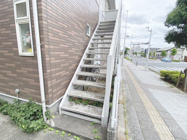 アルテールのその他共用部分|共用階段です☆
