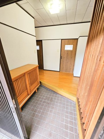 歴木ツカサ戸建の玄関