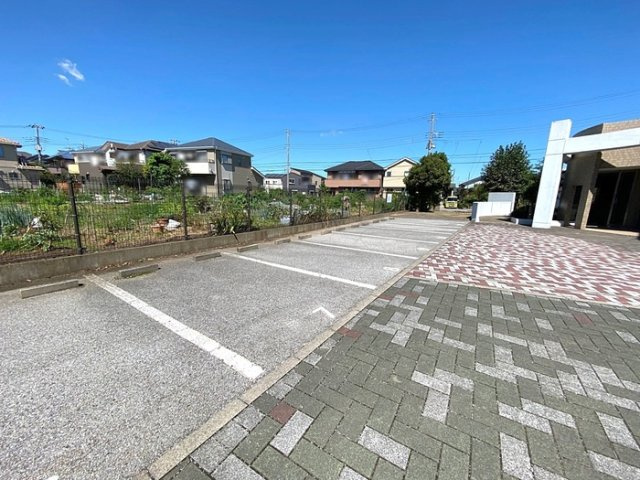 エクセルハイム海宝の駐車場