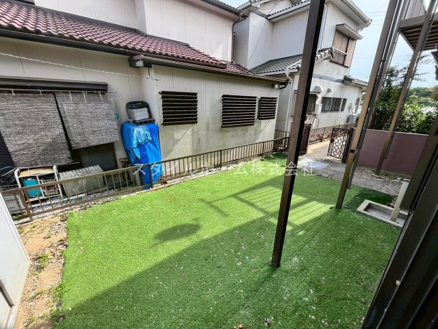 【庭】 | 小島町貸家