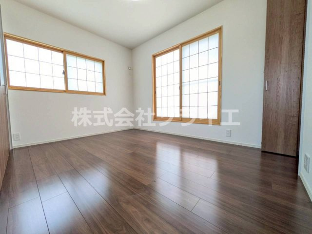 狭山市堀兼　中古ガレージハウスの洋室