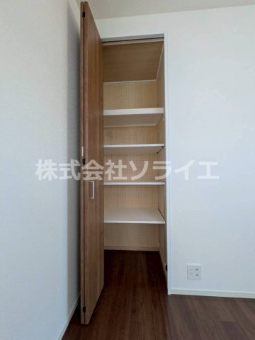 狭山市堀兼　中古ガレージハウスの収納