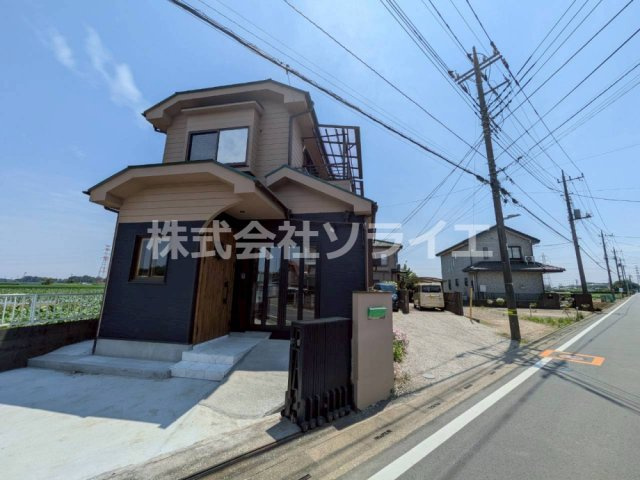 狭山市堀兼　中古ガレージハウスの外観