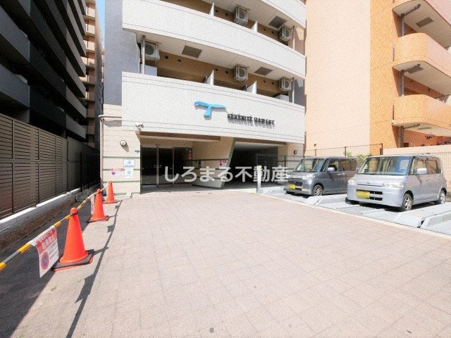 セレニテ日本橋ESTのエントランス