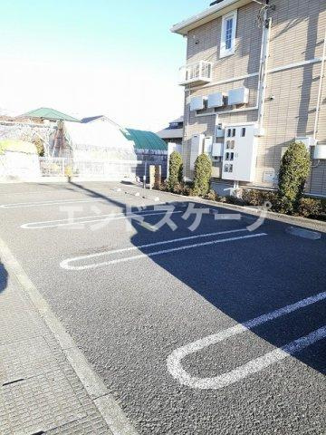 ブローテの駐車場|高崎、前橋のお部屋探しはエンドスケープまで！お客様の理想お聞かせ下さい♪
