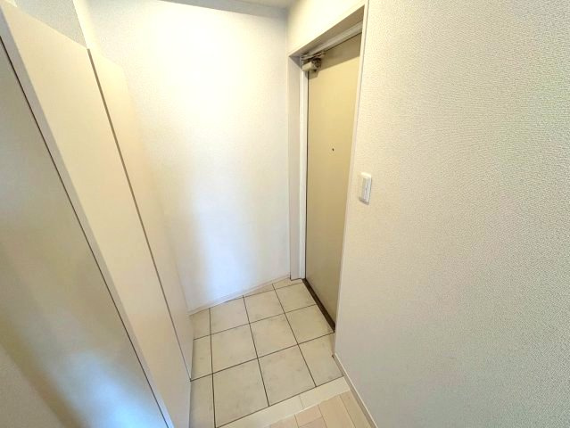 アベニュー岡の玄関