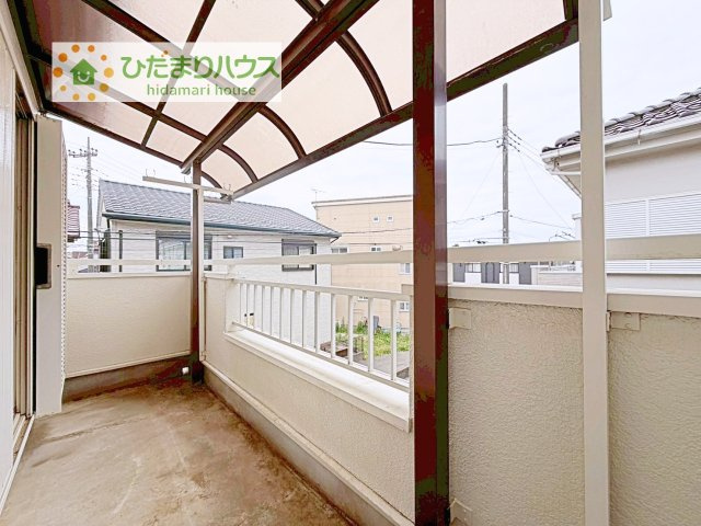 【バルコニー】 | 取手市戸頭　中古戸建 | サンルーフ付きのバルコニーでお洗濯も快適(^^)/