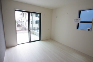 【寝室】 | 【仲介手数料無料！！】町田市能ケ谷7丁目　新築戸建て（全1棟）7580万円 | 主寝室7.5帖