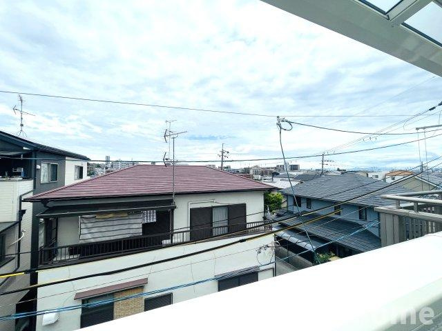 豊中市春日町1丁目中古戸建の展望|◆バルコニーの眺望です！周辺に高い建物がないため、陽当たり良好です！