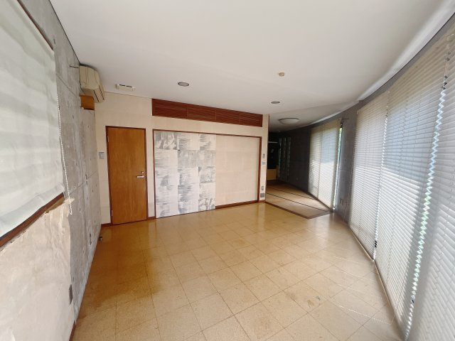 【中古戸建】前橋市緑が丘町の洋室|■洋室｜子供部屋のメリットは「自立心を養うことができる」「自分で整理整頓できるようになる」そして、お子様が成長した際には「プライバシーを確保できる」といい事だらけ♪