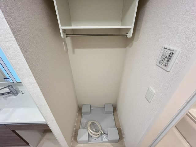 【その他】 | Ｃｏｃｏｏｎｉａ | 洗濯機置場です