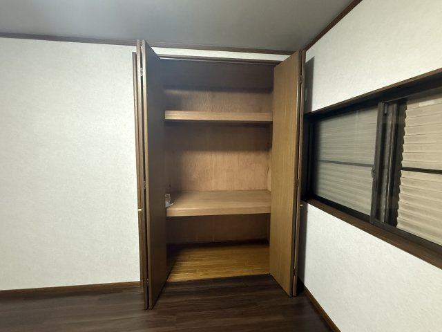 西区宮下２丁目戸建の収納