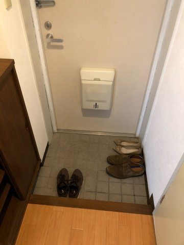 カーサの玄関|※別号室参考写真です