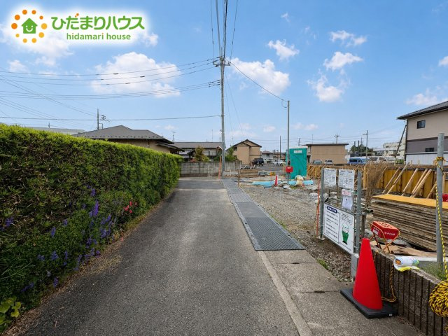 日立市小木津町第6　新築戸建　1号棟の前面道路含む現地写真|近隣に商業施設多数あり(^^)/