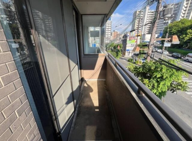 大津市粟津町の事務所のバルコニー