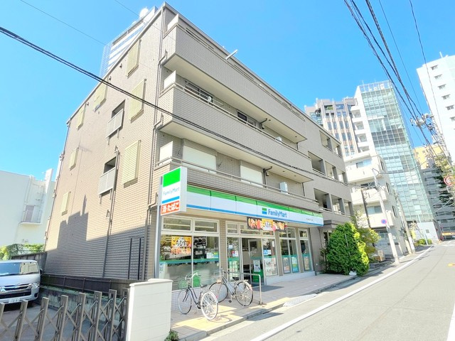 メゾン四季のその他|ファミリーマート代々木三丁目店