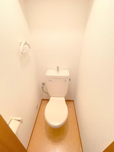 メゾン四季のトイレ|☆バストイレ別です☆