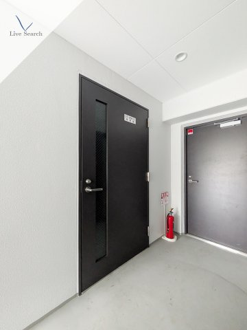 ペアパレス六町環七北通りのロビー