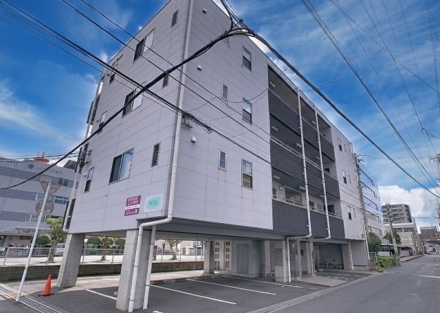 アイリスコートの外観