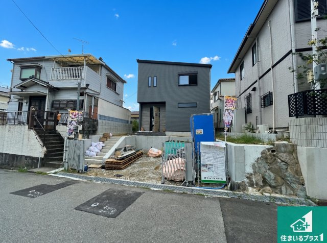 神戸市北区鈴蘭台南町　第3期　新築一戸建ての外観|現在建築中！落ち着いた街並みで新生活を始めることが出来そう！周辺の物件も併せてご紹介させて頂きます！