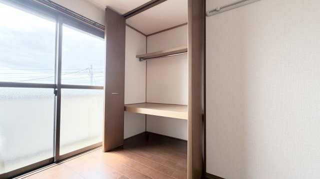 伏見台ハイツの収納