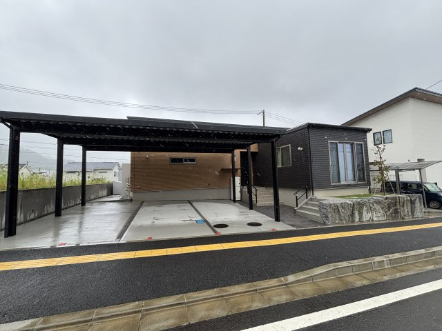 水道光熱費等コミコミな平屋