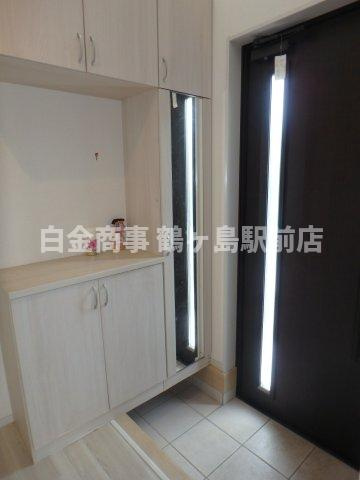 坂戸市片柳中古戸建の玄関
