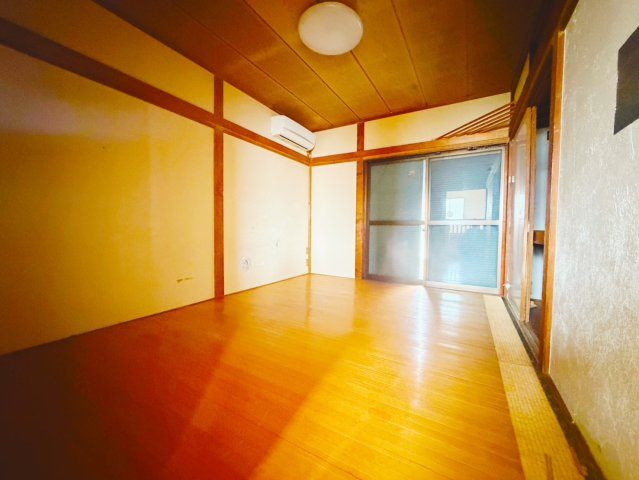 比企郡小川町　中古住宅の洋室