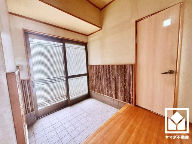 大津市富士見台の玄関