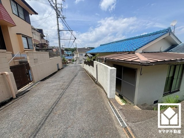 大津市富士見台の前面道路含む現地写真
