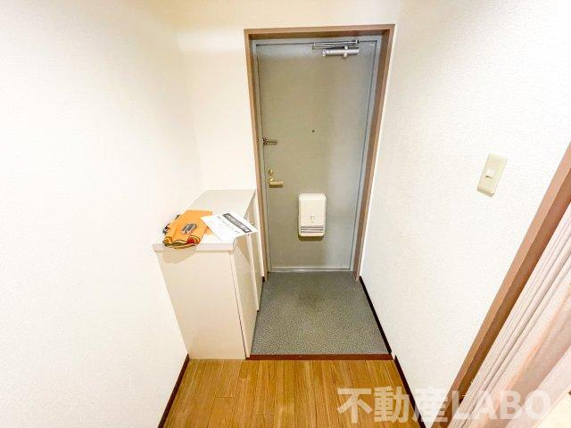 オークコート殿辻の玄関