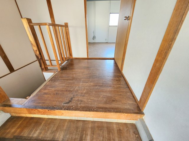 丸山住宅5号の玄関