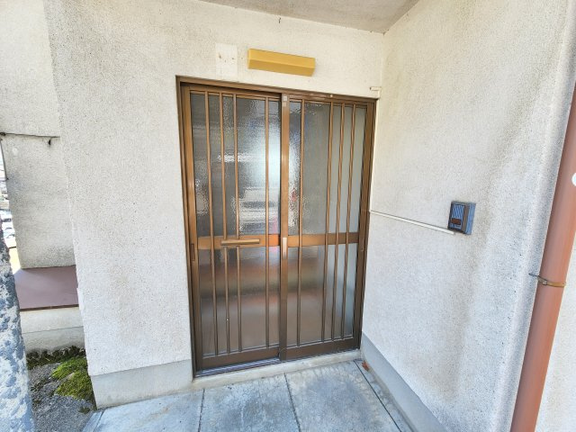 丸山住宅5号の玄関