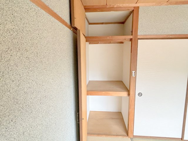 ハイツ東生駒の収納